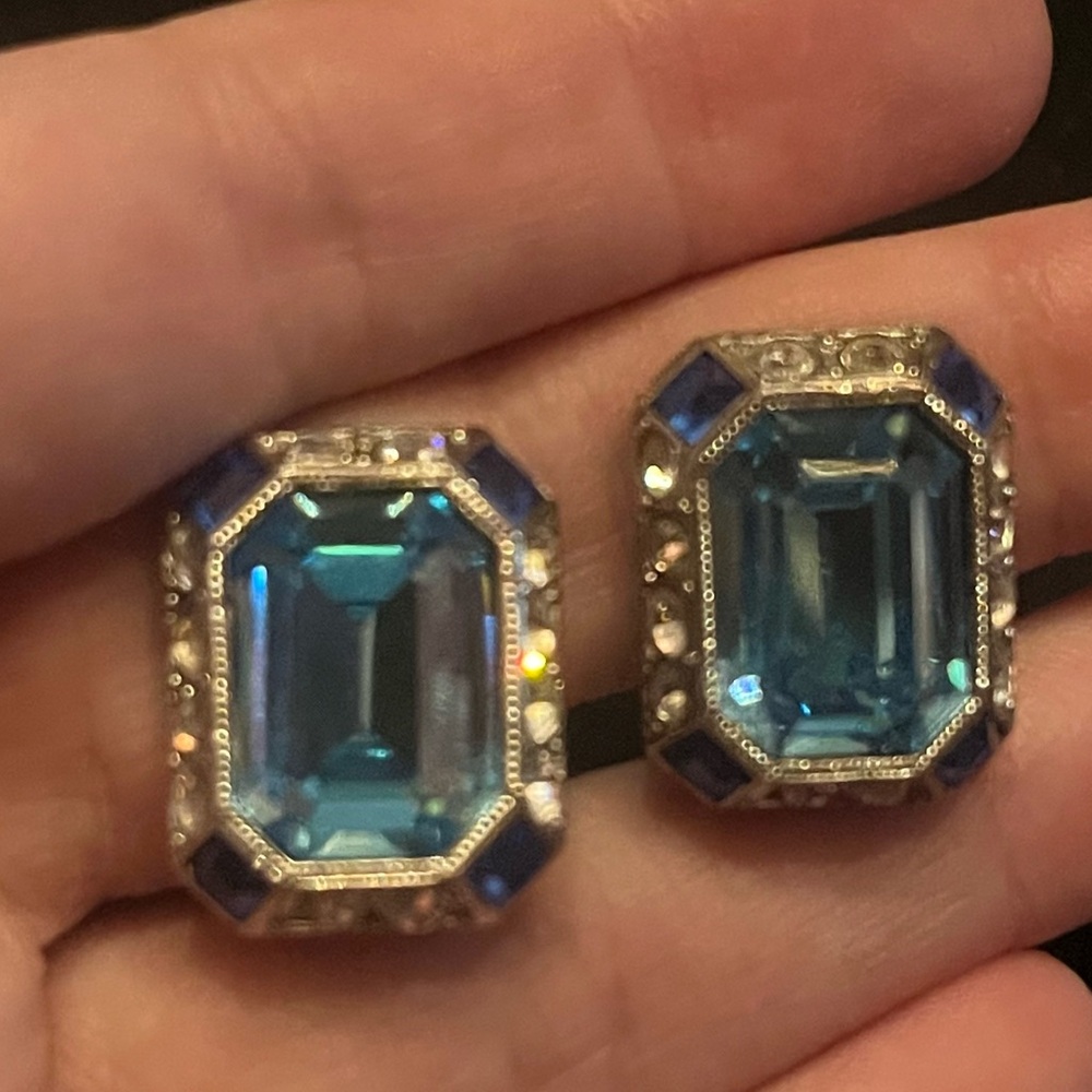 Vintage Silver Tone Blue Gemstone Earrings Clip Studs Trifari
